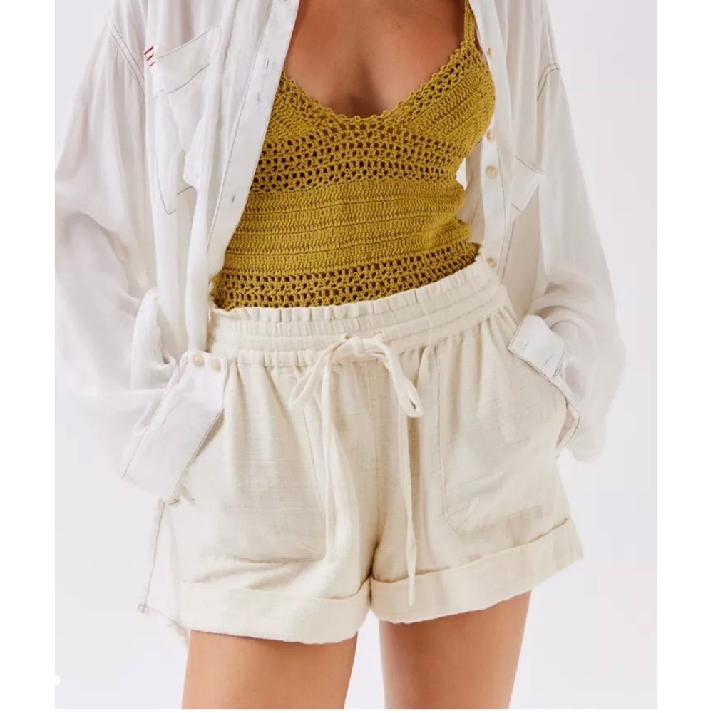 Urban Outfitters Out From Under Mya Linen Short Creme Size Small NEW